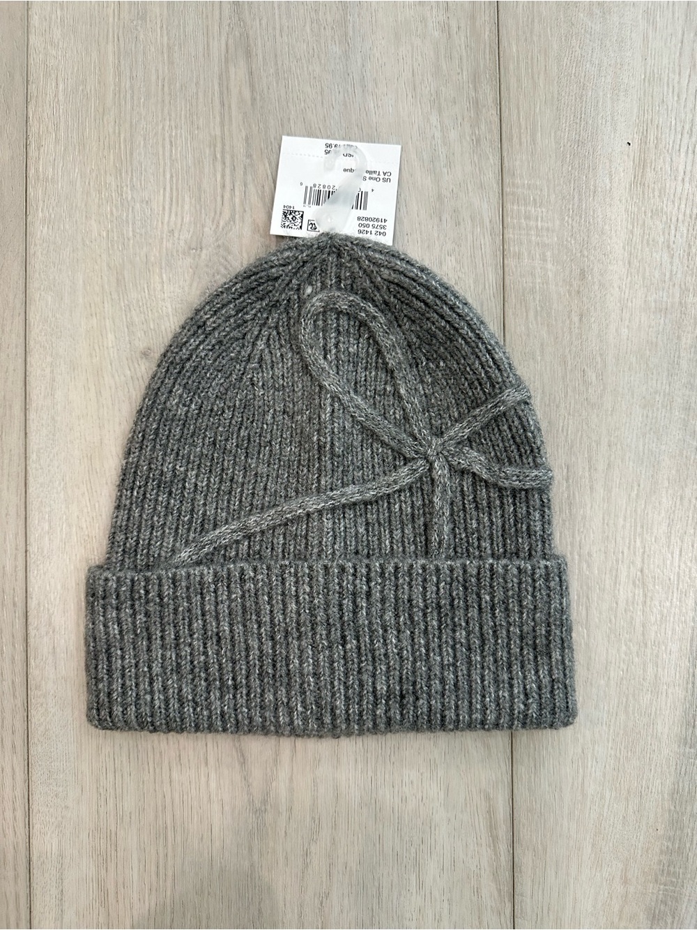 American Eagle Outfitters Gray Ribbed Knit Beanie